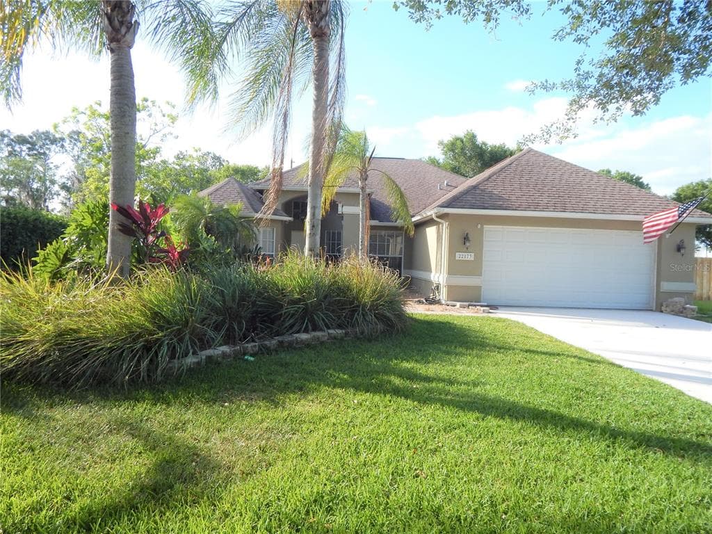 22873 STERLING MANOR LOOP