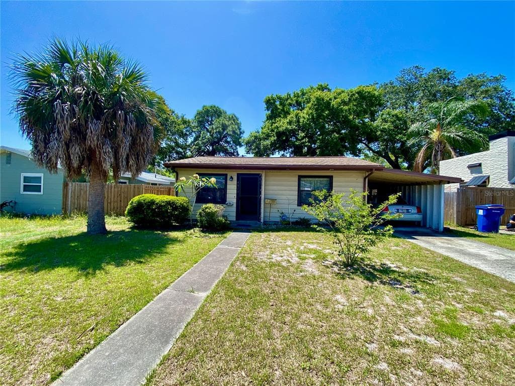 4510 YARMOUTH AVENUE S ST PETERSBURG, FL 33711