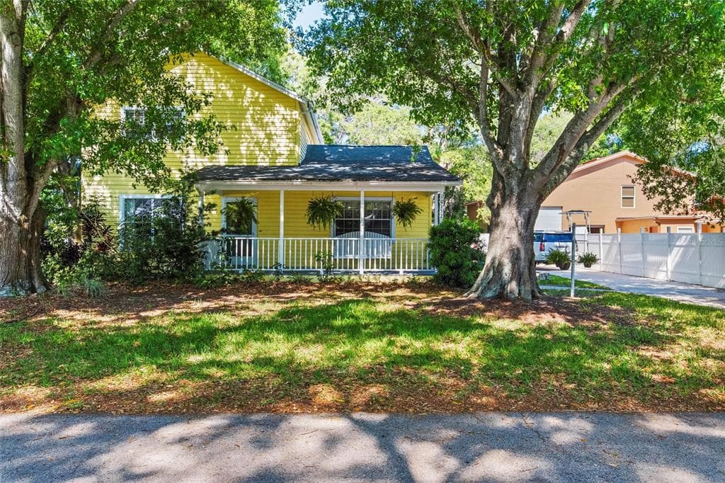 10132 WILSON AVENUE SEMINOLE, FL 33776