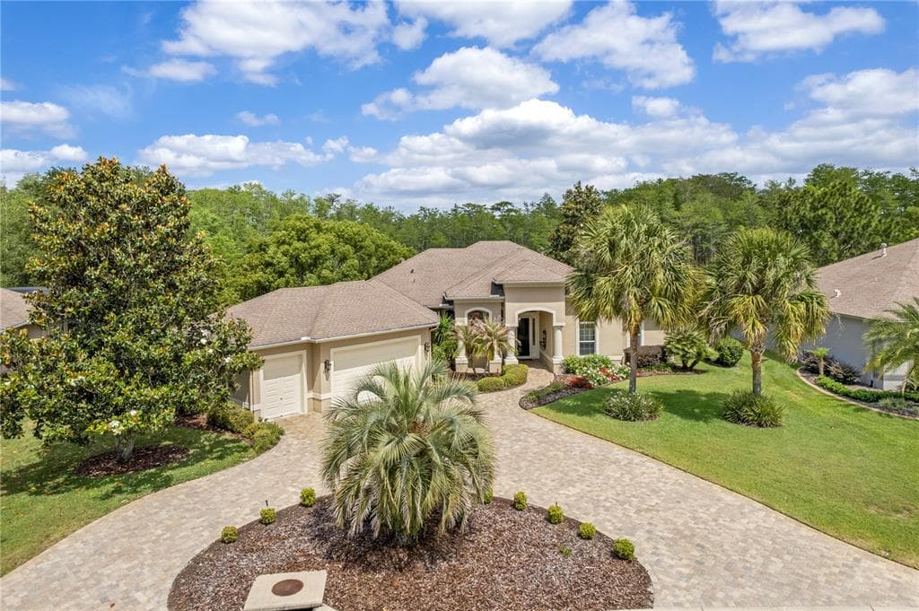 8317 MOBILE CIRCLE WEEKI WACHEE, FL 34613