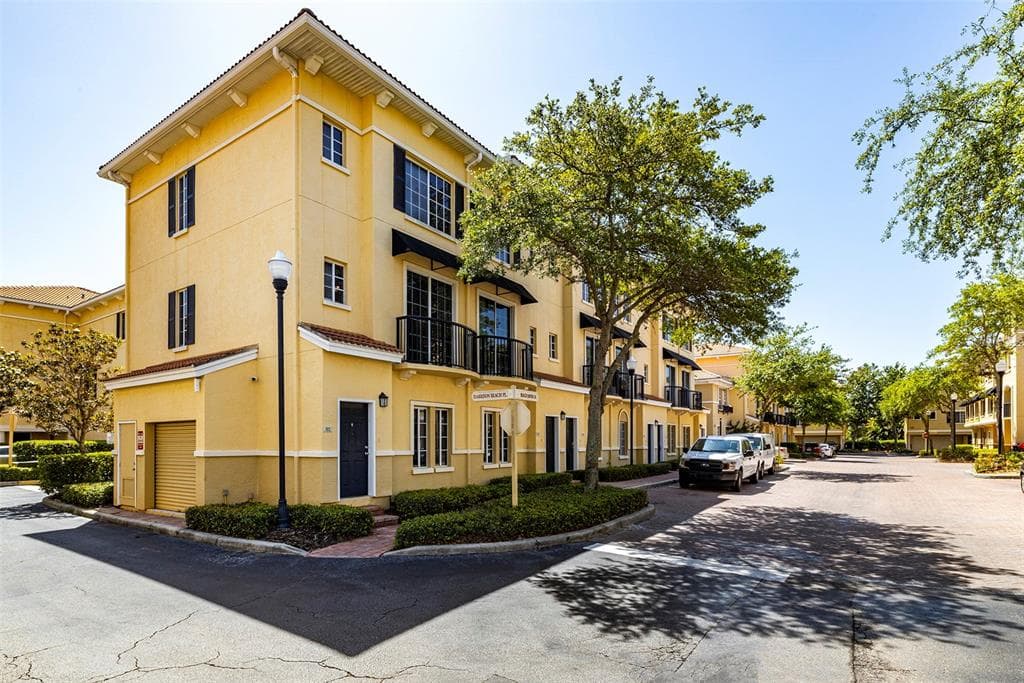 102 BEACH HAVEN LANE TAMPA, FL 33609