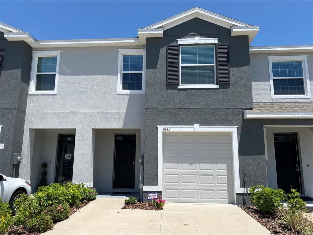 8642 FALLING BLUE PLACE RIVERVIEW, FL 33578
