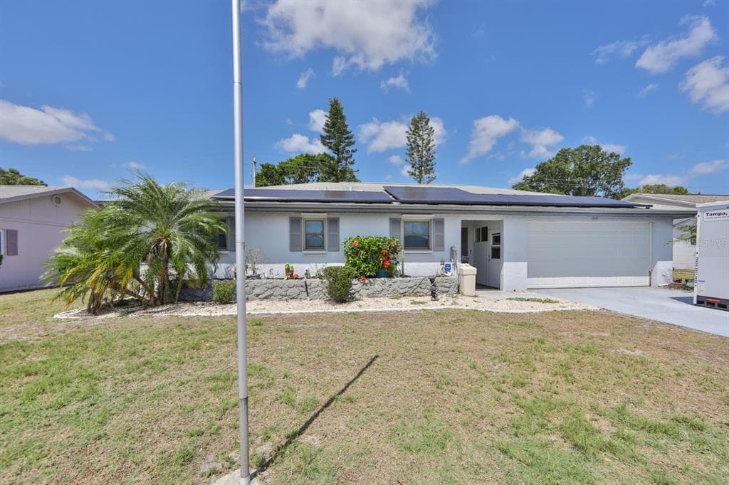 1218 W DEL WEBB BOULEVARD SUN CITY CENTER, FL 33573