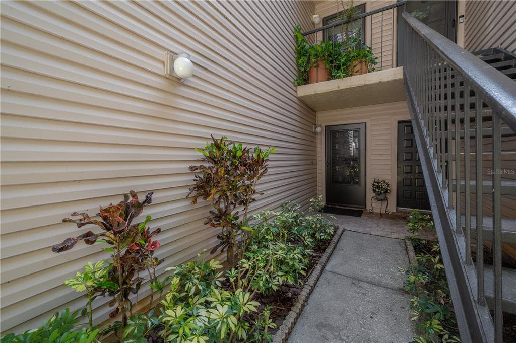 7849 NIAGARA AVENUE UNIT 1904 TAMPA, FL 33617