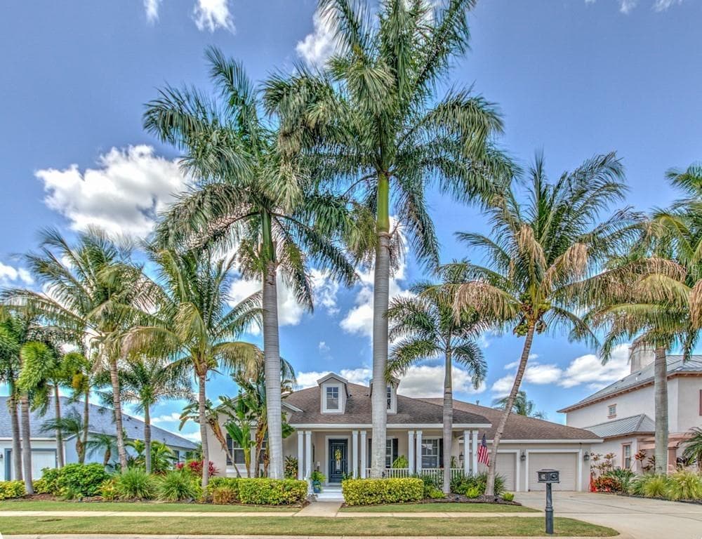 617 ISLEBAY DRIVE APOLLO BEACH, FL 33572