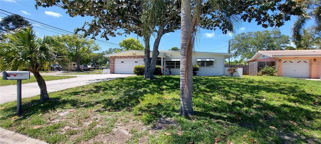 8600 118TH WAY SEMINOLE, FL 33772