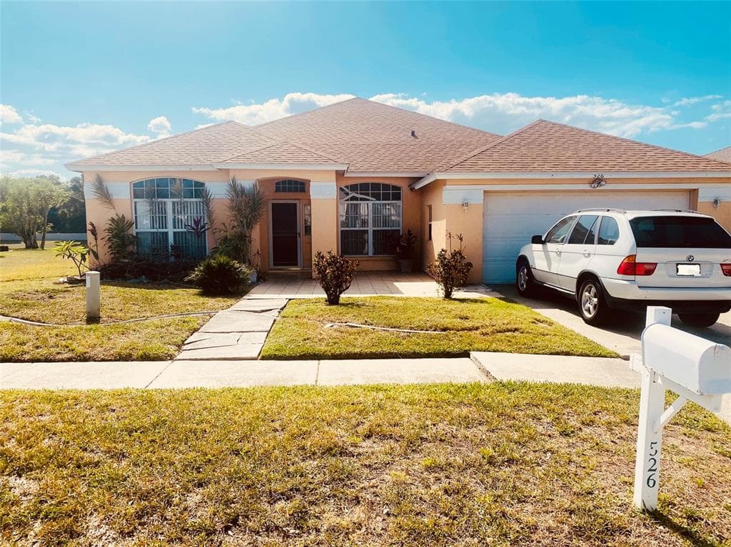 526 TUSCANNY PARK LOOP BRANDON, FL 33511