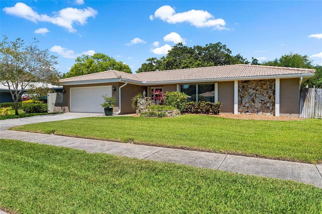 6733 122ND STREET SEMINOLE, FL 33772