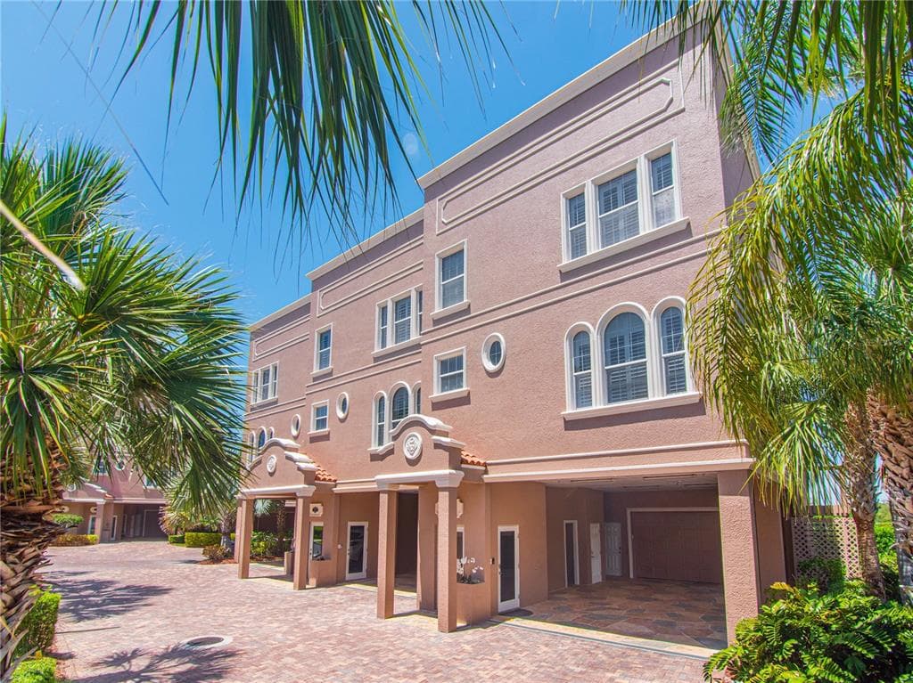 600 RESERVE LANE UNIT 600 DUNEDIN, FL 34698