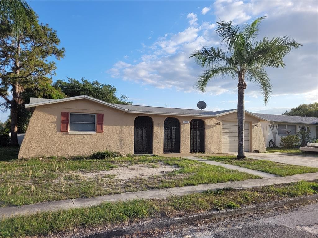 5708 ANDREA DRIVE HOLIDAY, FL 34690