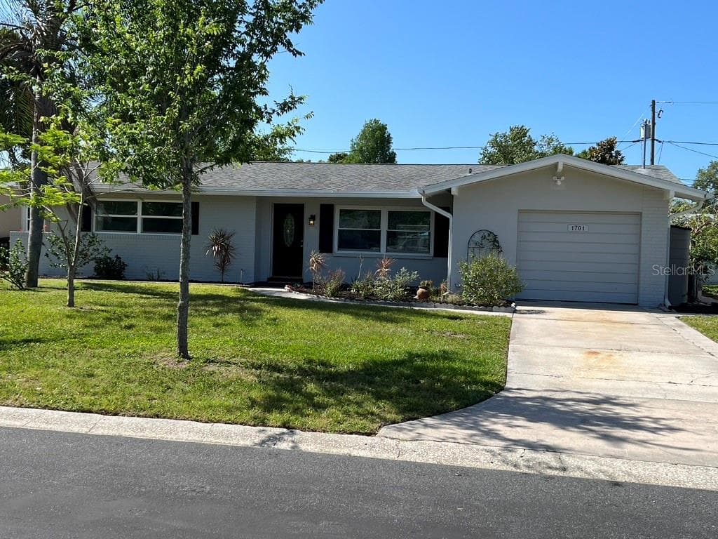 1701 PATLIN CIRCLE N LARGO, FL 33770