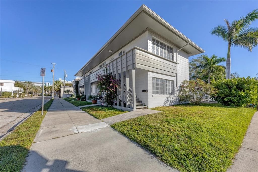 1901 HYDE PARK STREET UNIT C SARASOTA, FL 34239