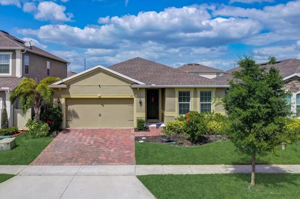 432 SEATTLE SLEW DRIVE DAVENPORT, FL 33837