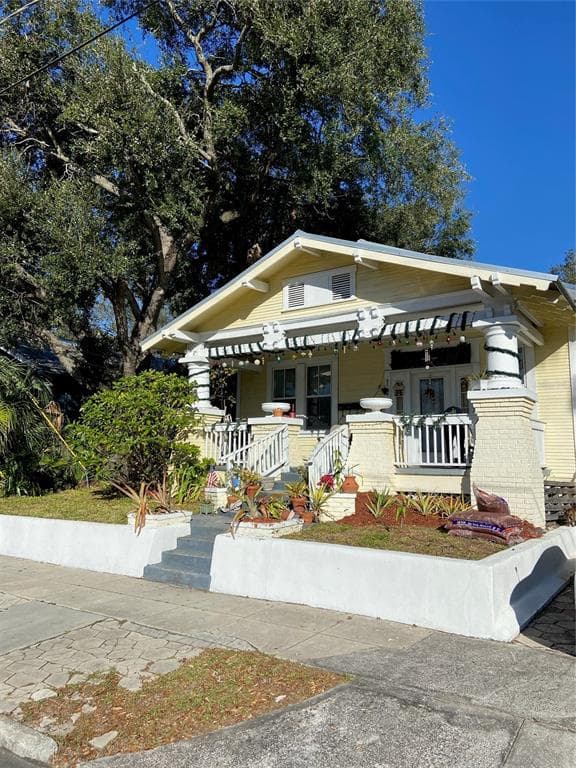934 E 11TH AVENUE TAMPA, FL 33605