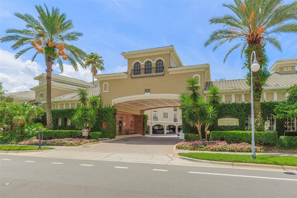 501 KNIGHTS RUN AVENUE UNIT 2106 TAMPA, FL 33602