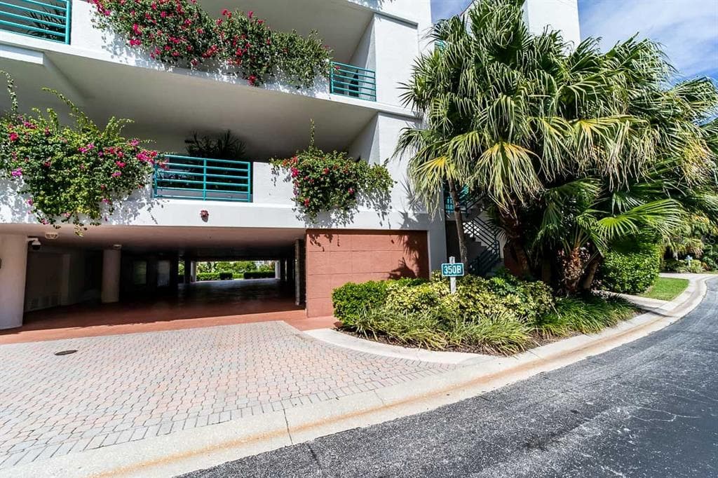 350 GULF OF MEXICO DRIVE UNIT 216 LONGBOAT KEY, FL 34228