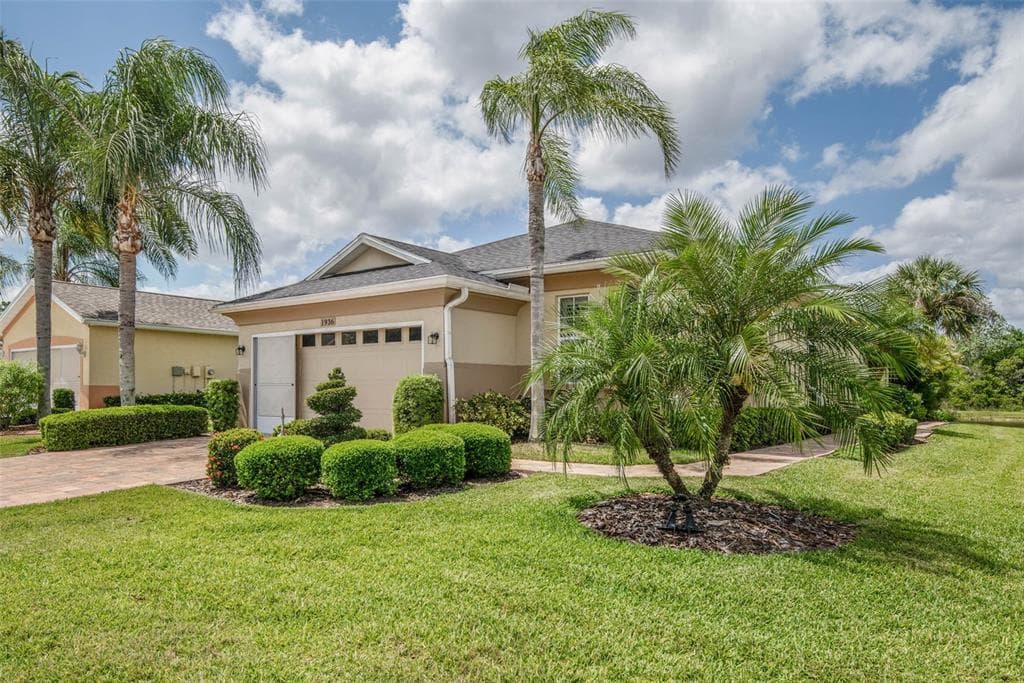 1936 STERLING GLEN COURT SUN CITY CENTER, FL 33573