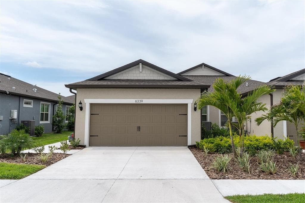 6339 CLIVEDEN COURT APOLLO BEACH, FL 33572