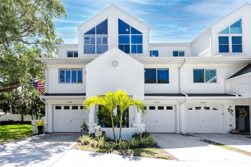 9764 INDIAN KEY TRAIL SEMINOLE, FL 33776