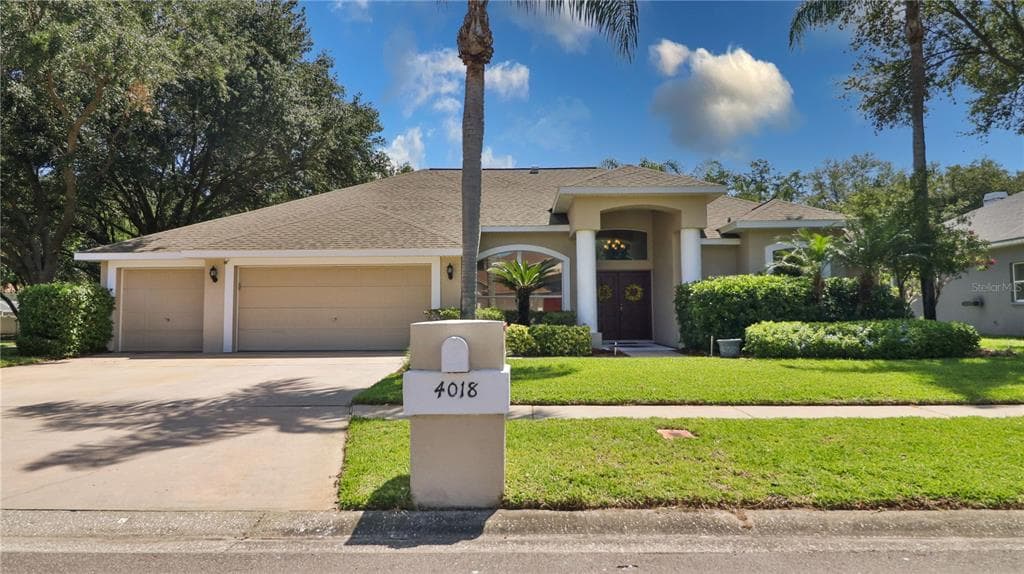 4018 EAGLES NEST DRIVE VALRICO, FL 33596