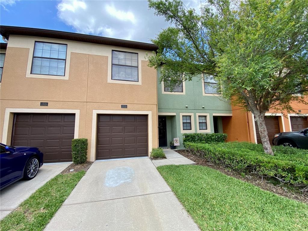 1513 WATER TERRACE LANE BRANDON, FL 33511