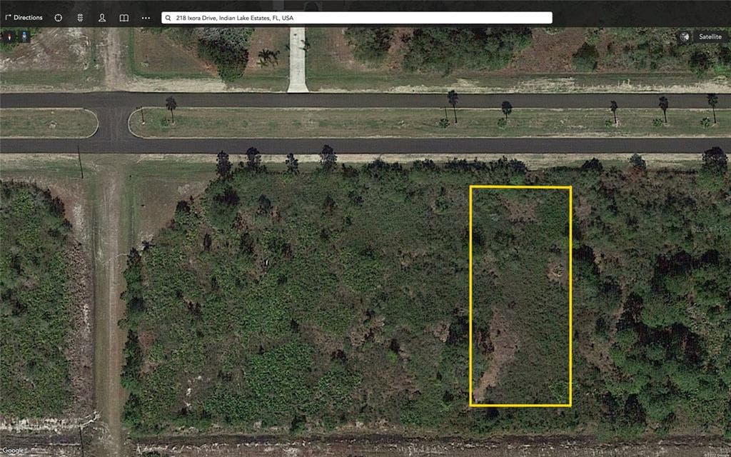 17 W PARK AVENUE INDIAN LAKE ESTATES, FL 33855