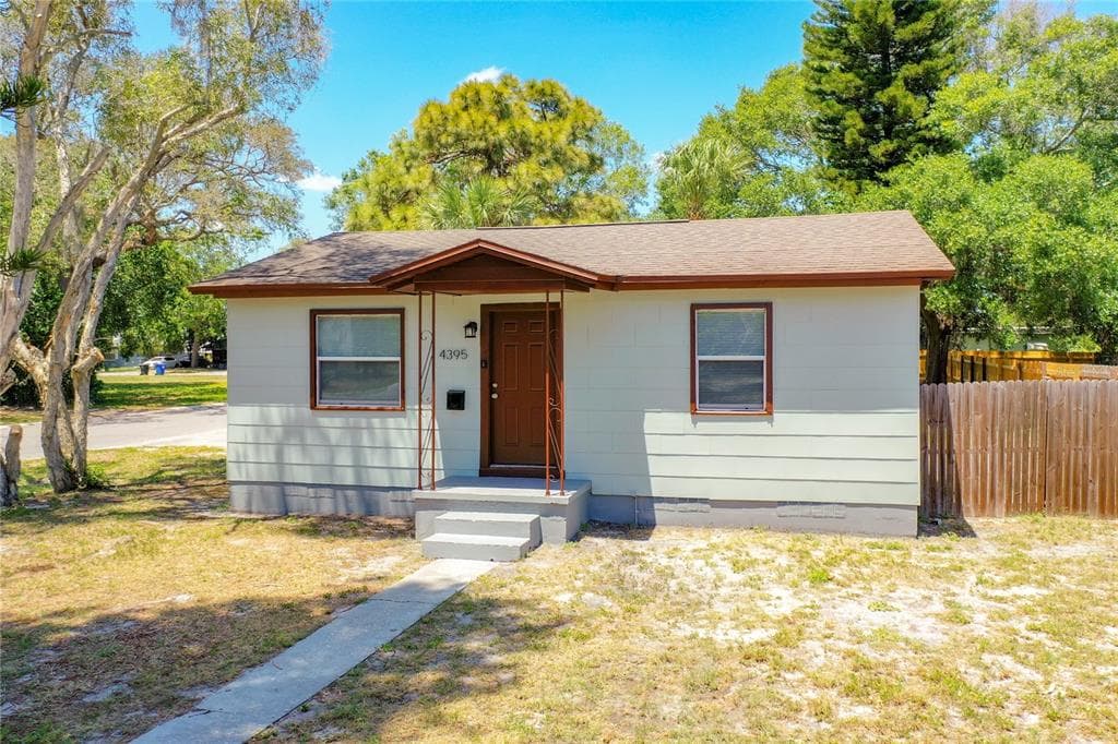 4395 10TH AVENUE S ST PETERSBURG, FL 33711