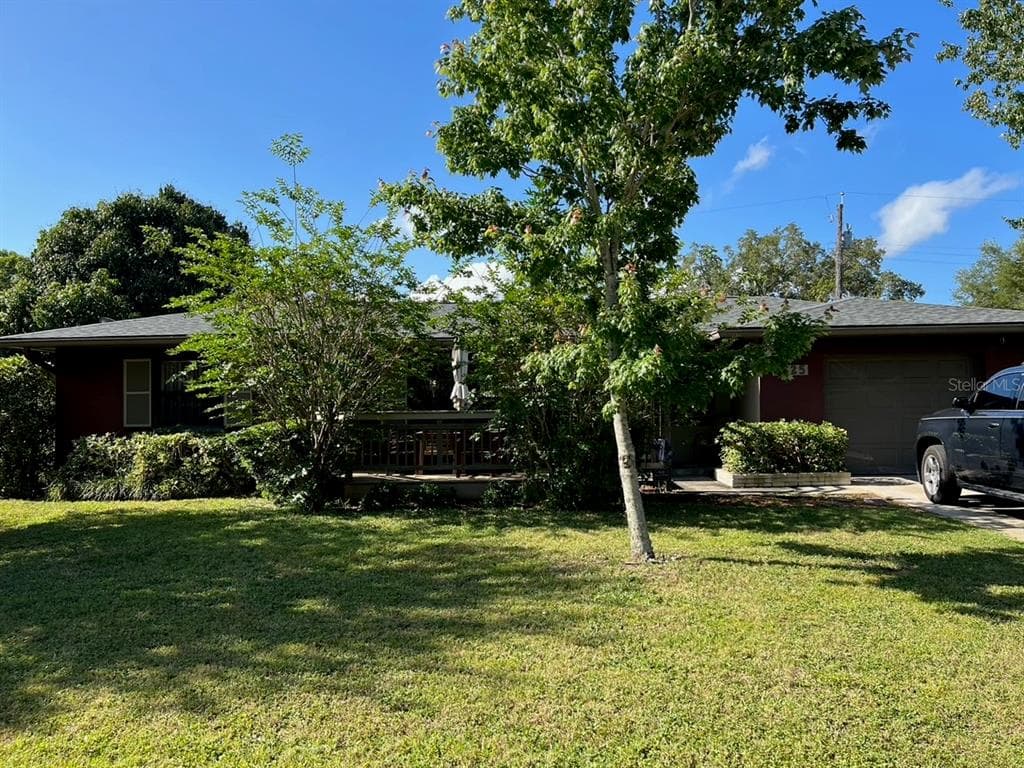 1625 PINEWOOD DRIVE CLEARWATER, FL 33756