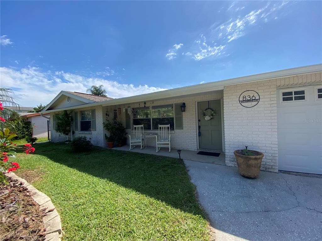 836 SEABREEZE DRIVE RUSKIN, FL 33570