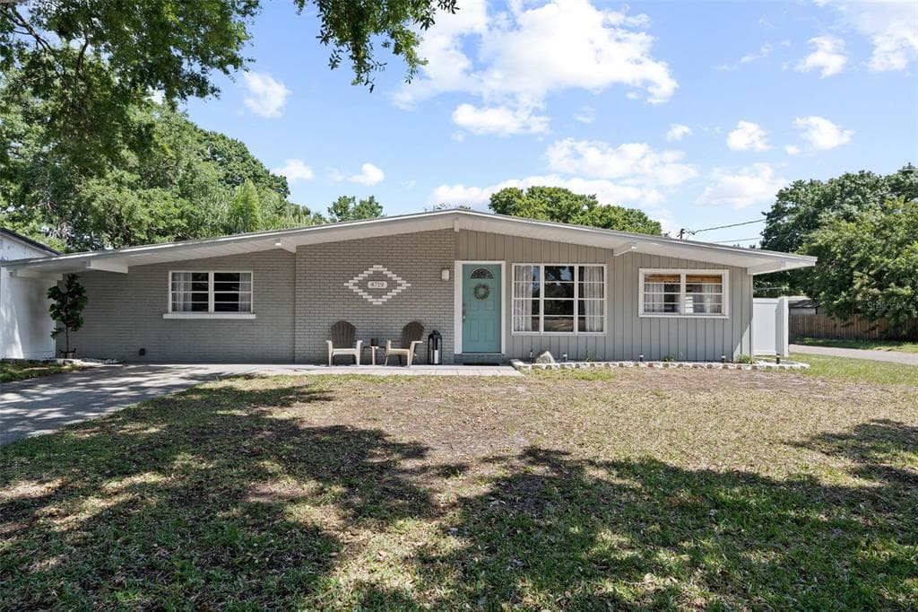 4719 W WISCONSIN AVENUE TAMPA, FL 33616