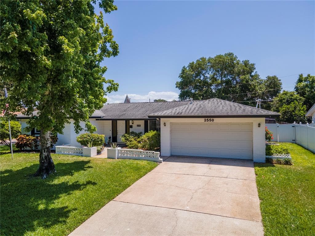 2550 65TH AVENUE S ST PETERSBURG, FL 33712