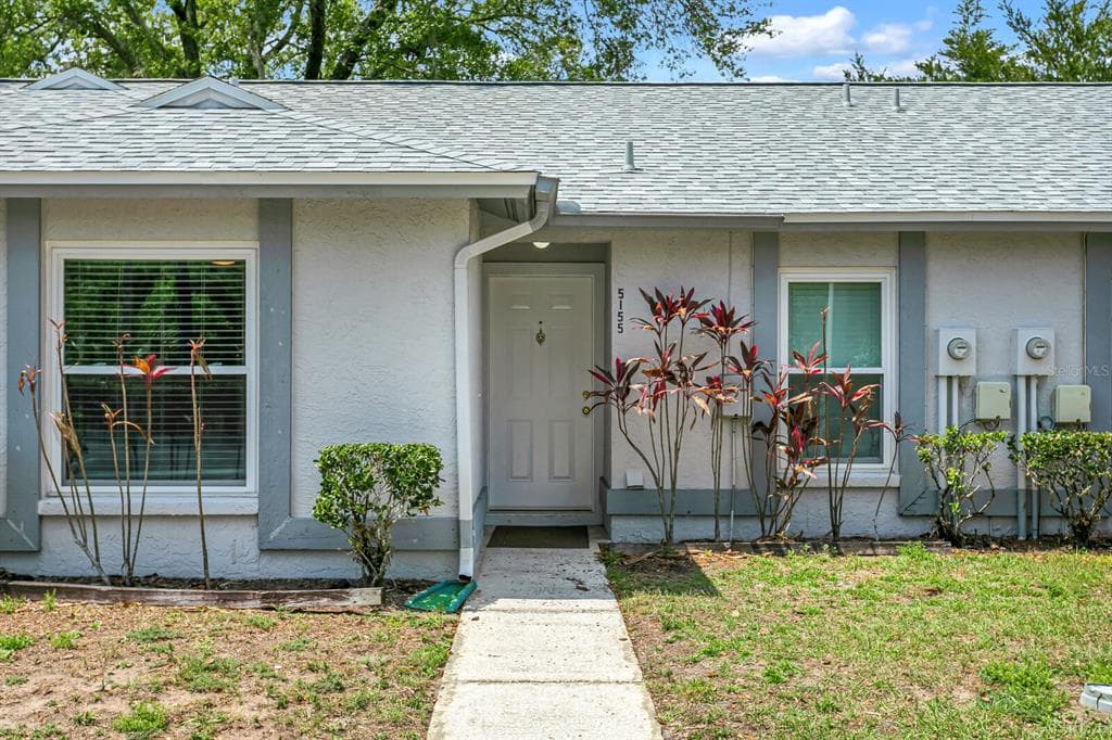 5155 GAINSVILLE DRIVE TEMPLE TERRACE, FL 33617
