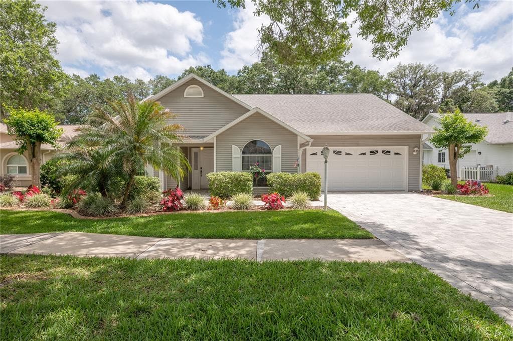 6706 NORTHLAKE DRIVE ZEPHYRHILLS, FL 33542