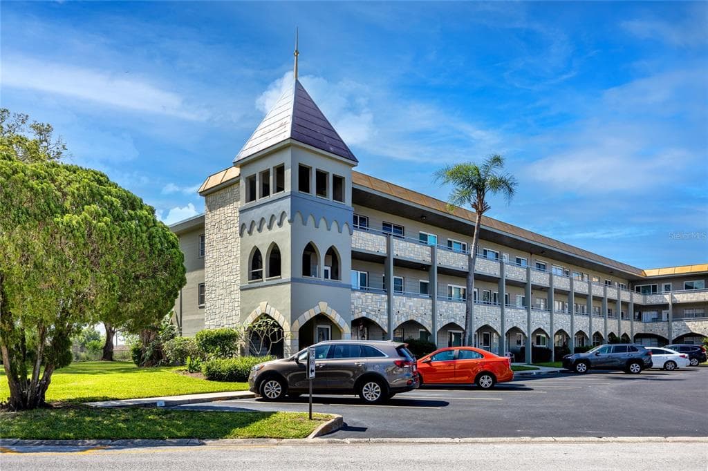 2461 CANADIAN WAY UNIT 27 CLEARWATER, FL 33763