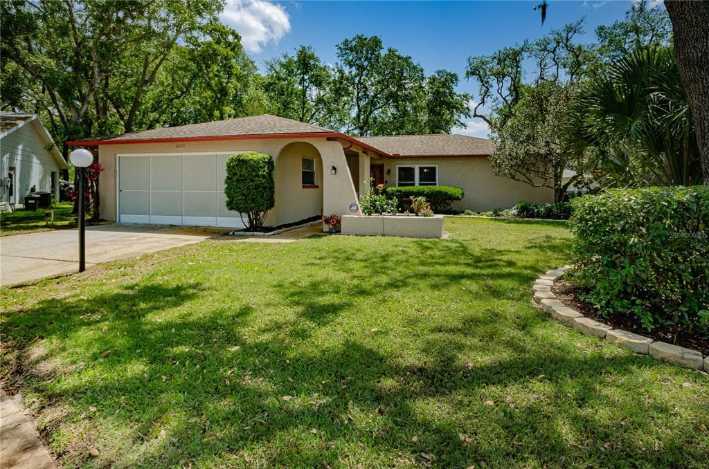 8623 GOLD PINE DRIVE PORT RICHEY, FL 34668