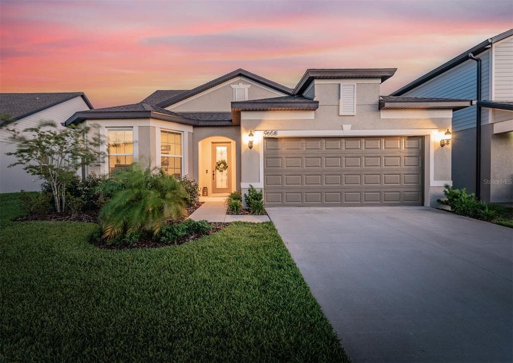 9658 IBIS GROVE BOULEVARD WESLEY CHAPEL, FL 33545