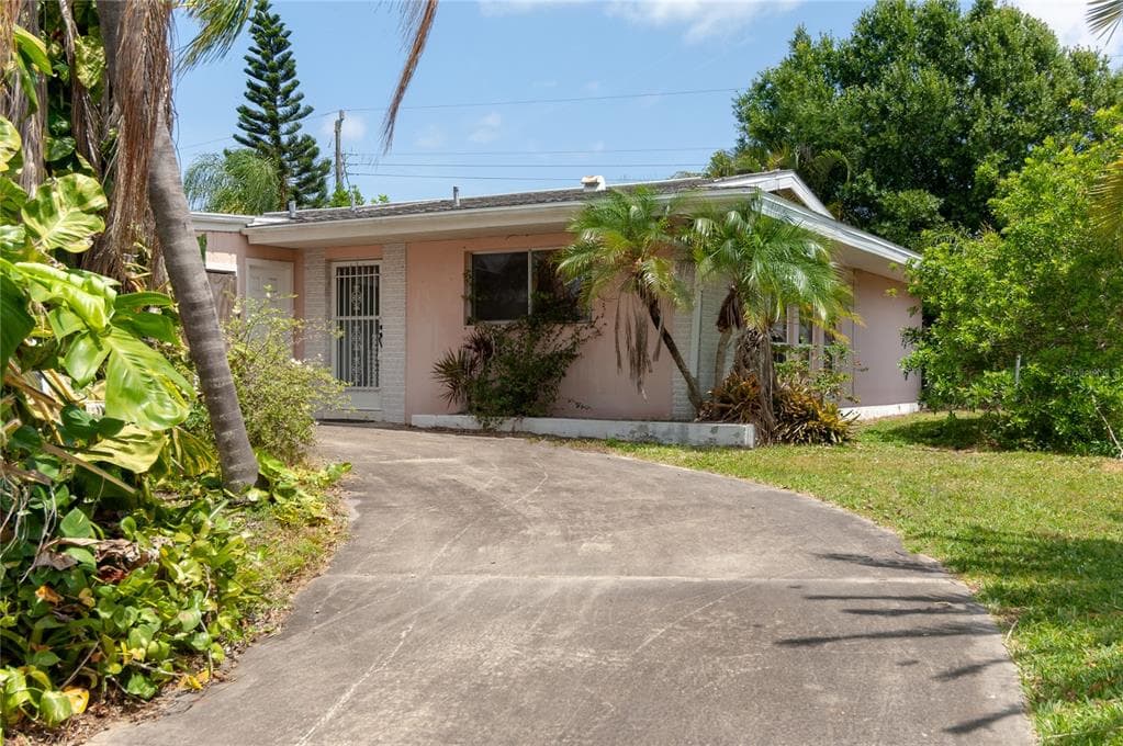 722 BIANCA DRIVE NE PALM BAY, FL 32905