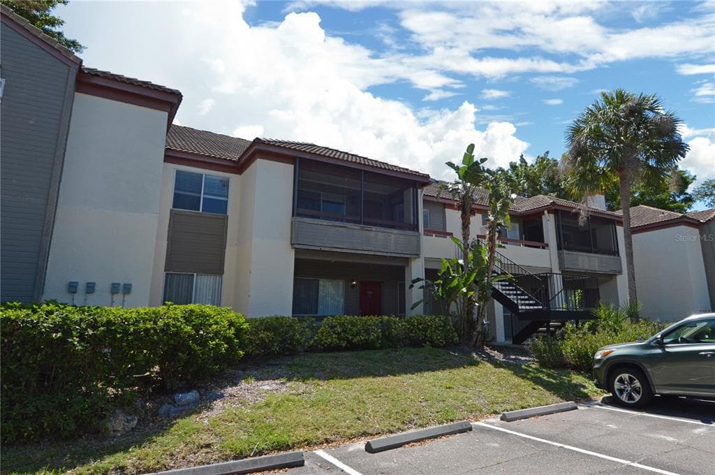 10263 GANDY BOULEVARD N UNIT 2002 ST PETERSBURG, FL 33702