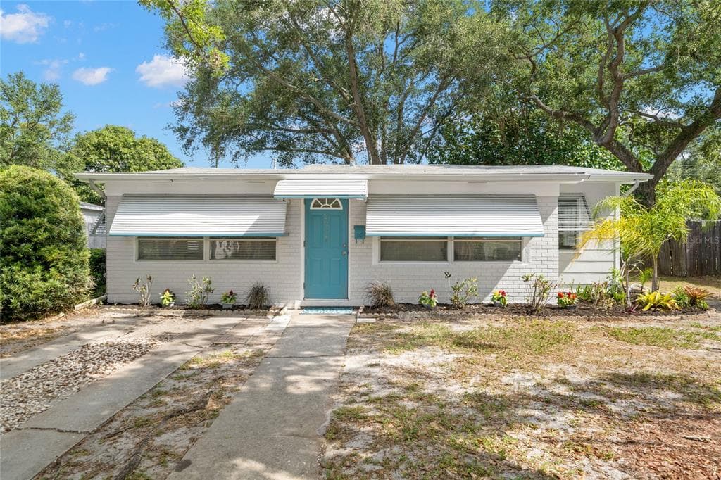 2937 24TH AVENUE N ST PETERSBURG, FL 33713