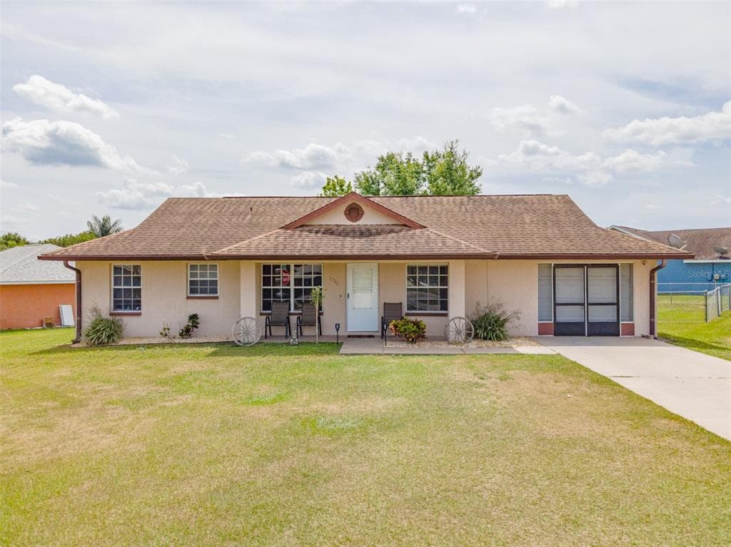 7726 TESSA DRIVE ZEPHYRHILLS, FL 33540