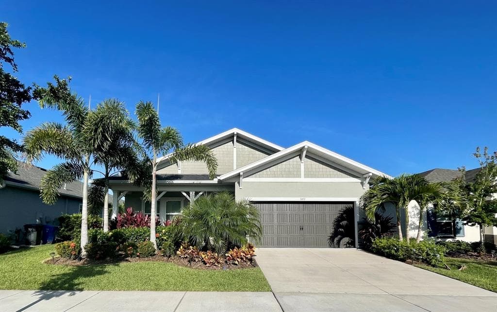 5453 SILVER SUN DRIVE