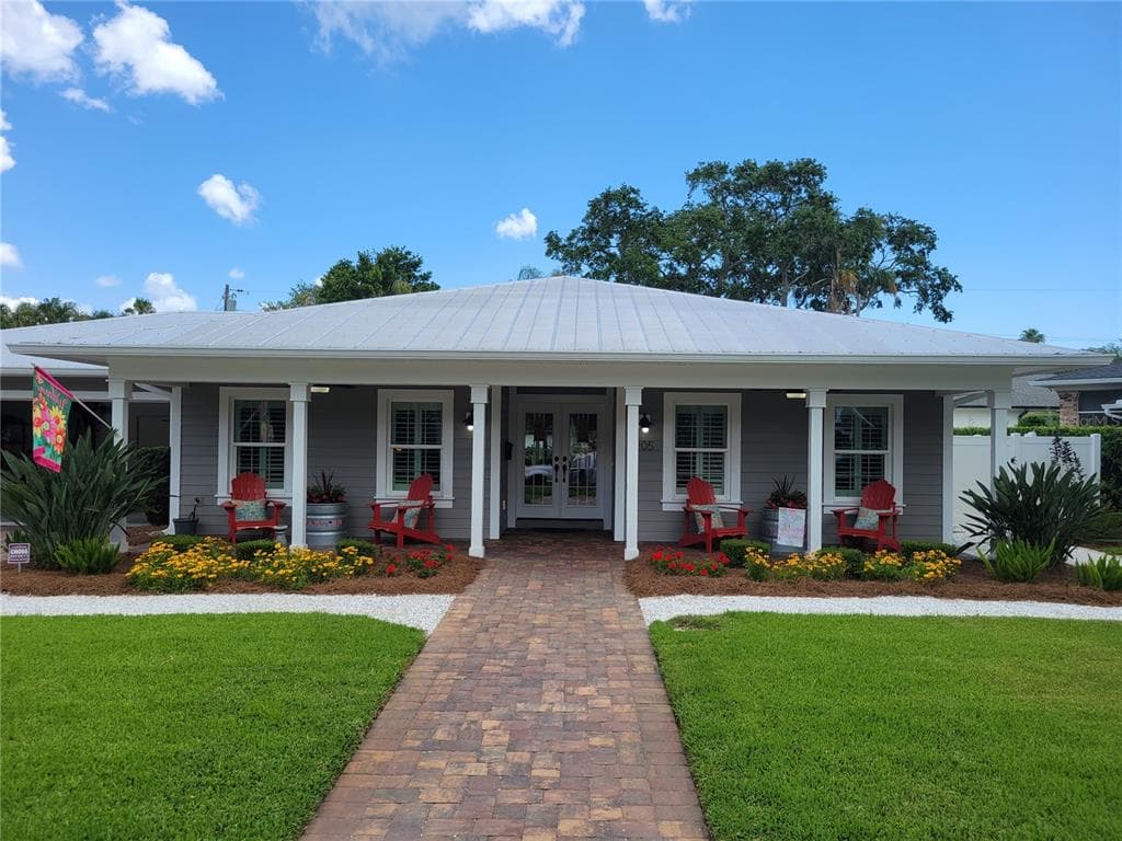 205 PONCE DE LEON BOULEVARD BELLEAIR, FL 33756