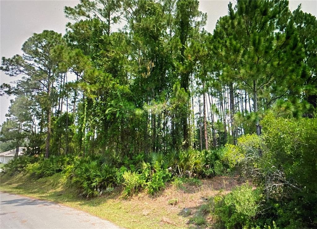 5 BECKER LANE PALM COAST, FL 32137