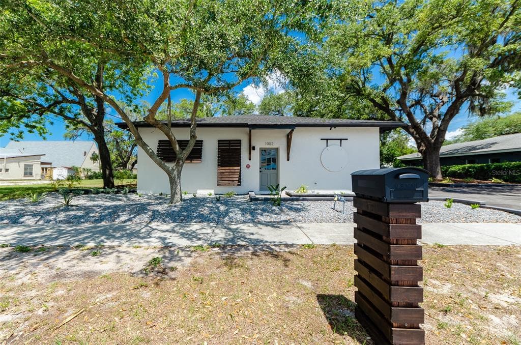 1002 GROVE STREET CLEARWATER, FL 33755