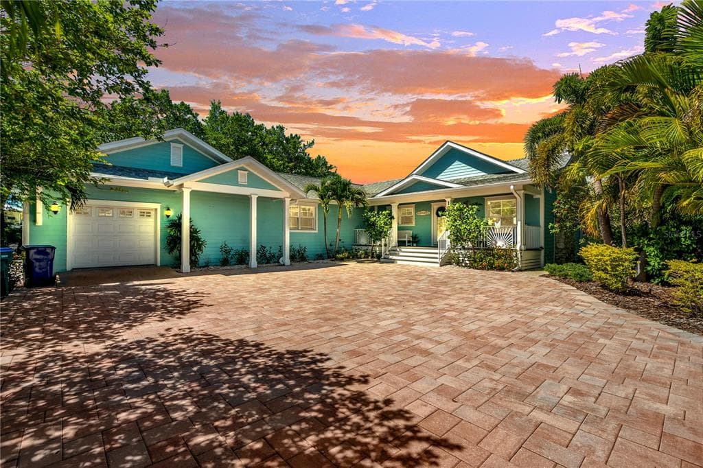 103 50TH STREET HOLMES BEACH, FL 34217