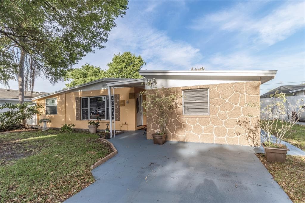 5116 MURRAY HILL DRIVE TAMPA, FL 33615