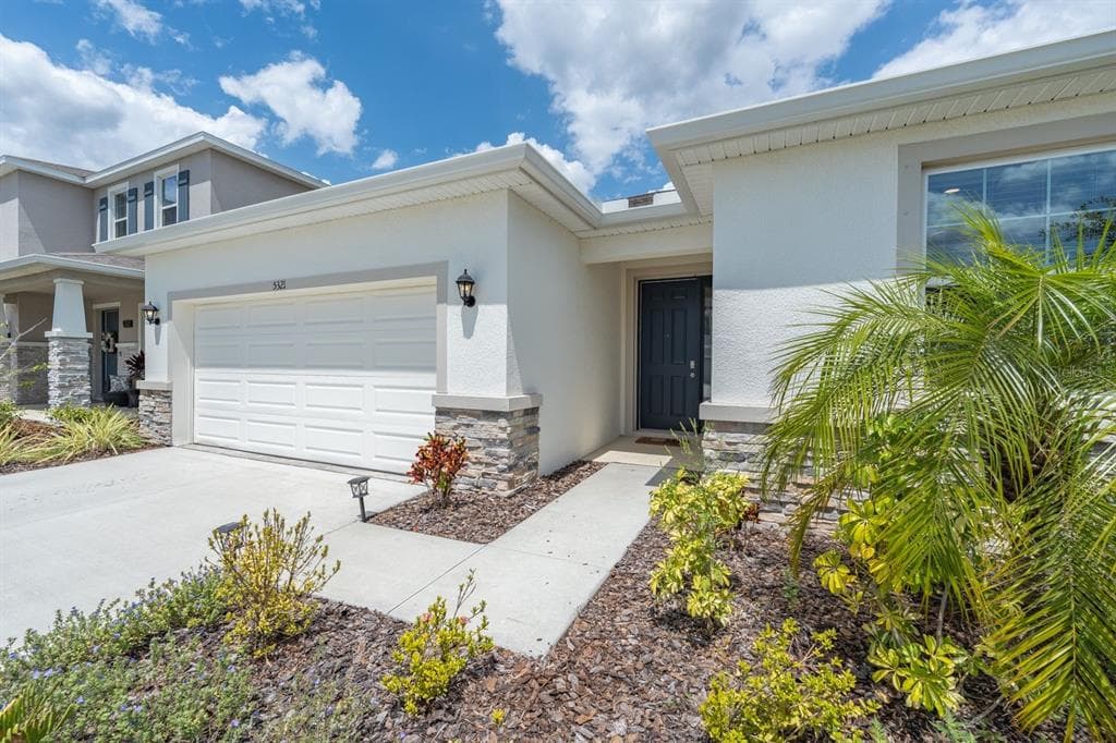 5321 HALEWOOD COURT BRADENTON, FL 34211