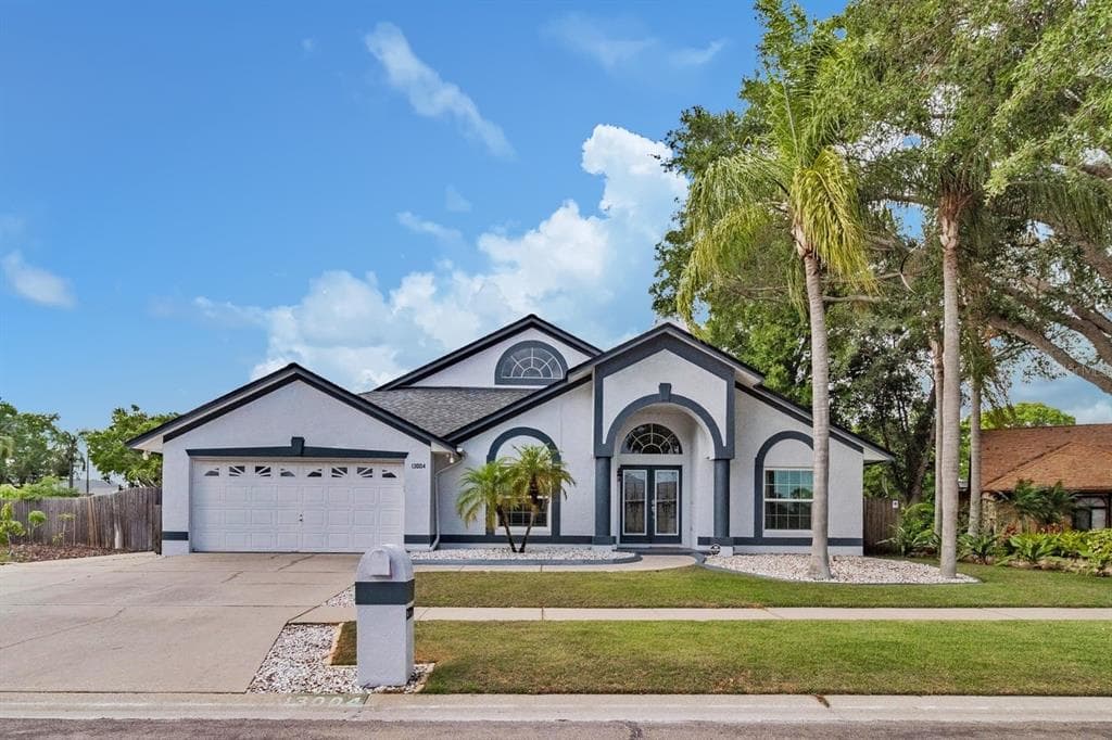 13004 GLENEAGLES PLACE RIVERVIEW, FL 33579