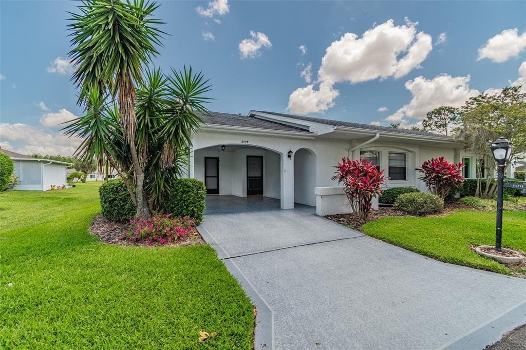2107 S HALCYON DRIVE UNIT 318 SUN CITY CENTER, FL 33573