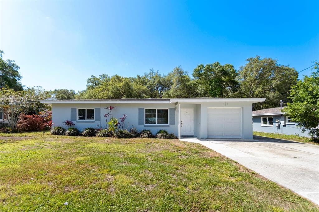 2702 BAY BREEZE TERRACE LARGO, FL 33770